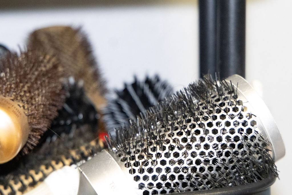 Round brushes used for styling hairpieces